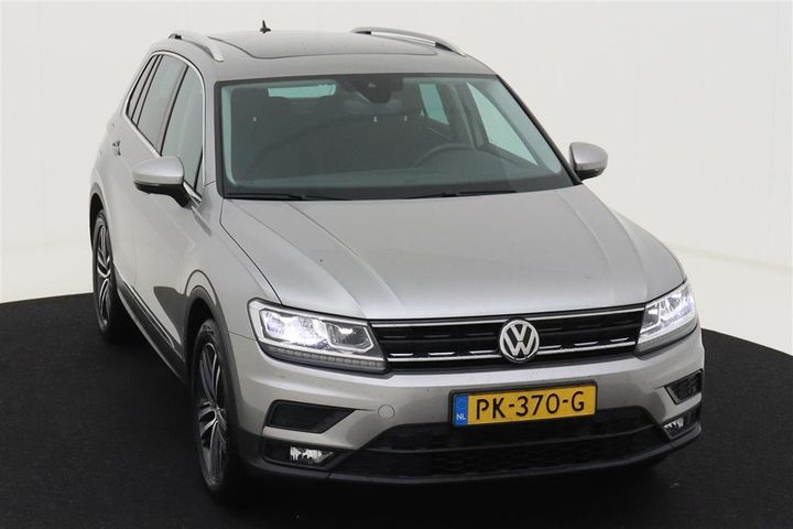 Photo 2 VIN: WVGZZZ5NZJW809811 - VOLKSWAGEN TIGUAN 