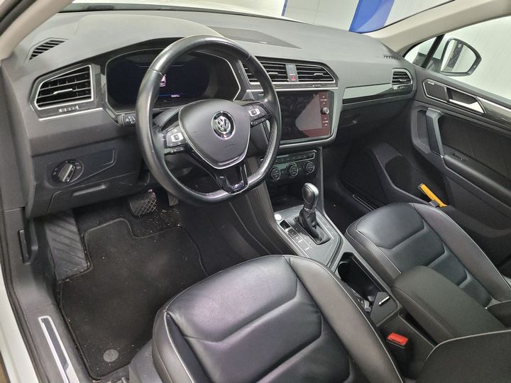 Photo 15 VIN: WVGZZZ5NZJW810574 - VOLKSWAGEN TIGUAN 