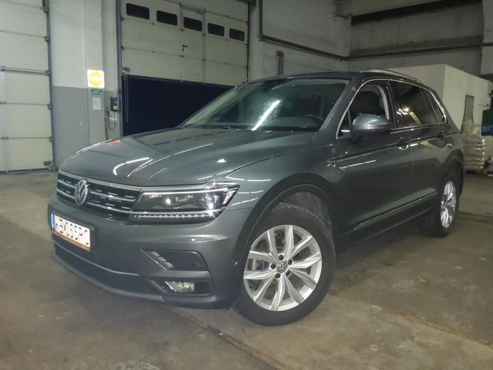 Photo 1 VIN: WVGZZZ5NZJW810783 - VOLKSWAGEN TIGUAN 