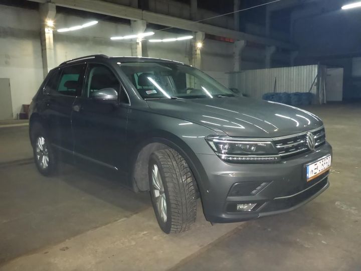 Photo 2 VIN: WVGZZZ5NZJW810783 - VOLKSWAGEN TIGUAN 