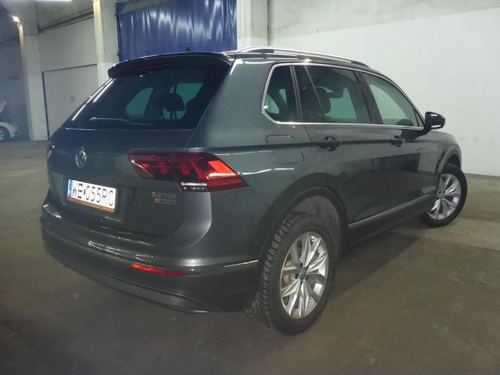 Photo 3 VIN: WVGZZZ5NZJW810783 - VOLKSWAGEN TIGUAN 