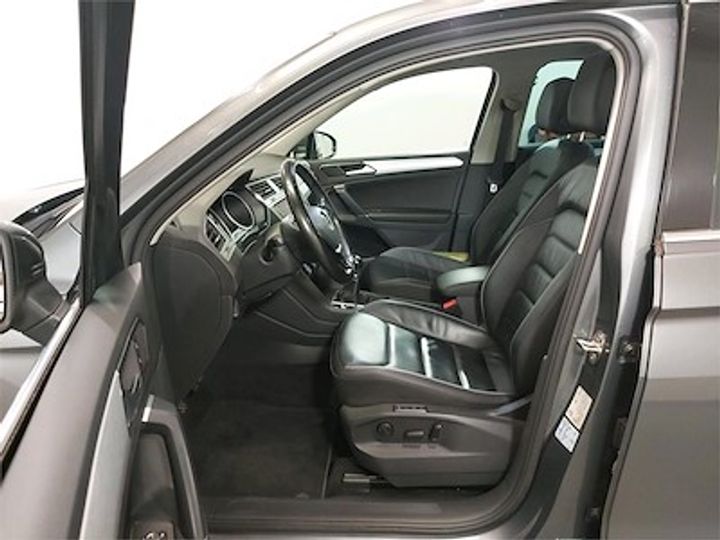 Photo 6 VIN: WVGZZZ5NZJW811340 - VOLKSWAGEN TIGUAN DIESEL - 2016 