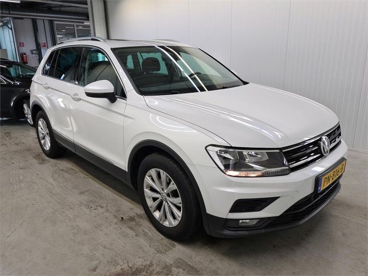 Photo 2 VIN: WVGZZZ5NZJW812131 - VOLKSWAGEN TIGUAN 