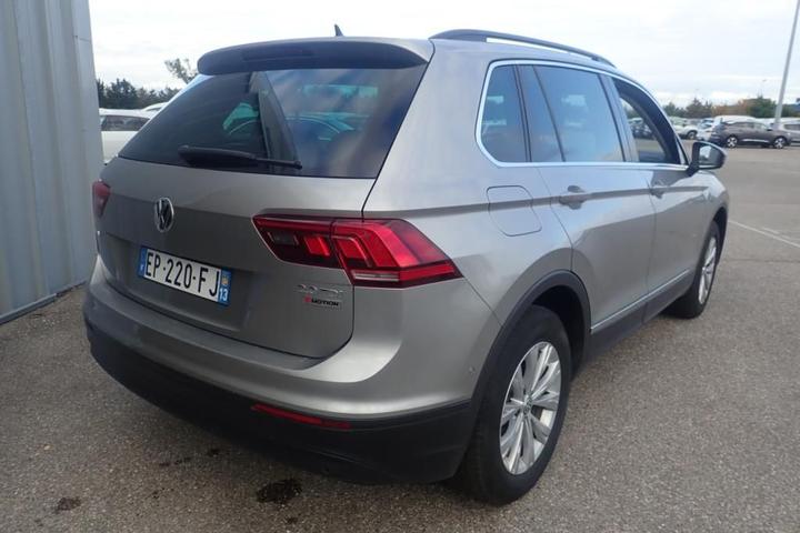 Photo 2 VIN: WVGZZZ5NZJW814757 - VOLKSWAGEN TIGUAN 