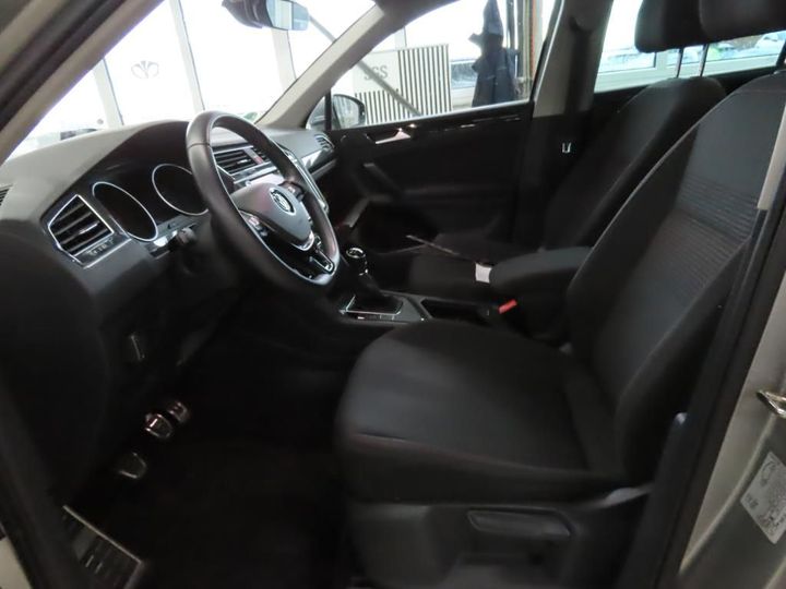 Photo 3 VIN: WVGZZZ5NZJW815688 - VOLKSWAGEN TIGUAN 