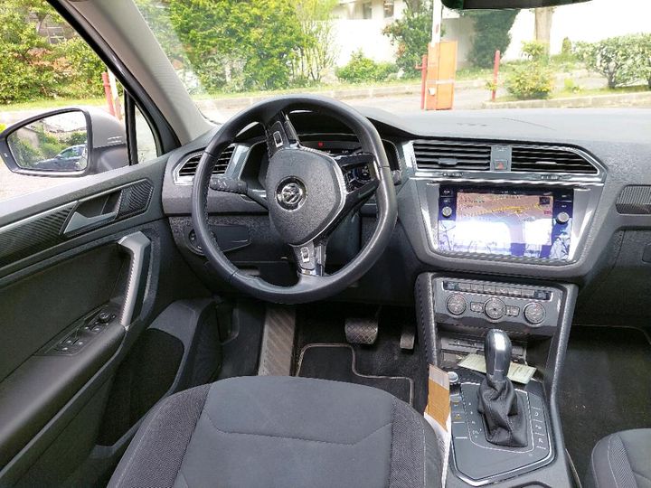 Photo 5 VIN: WVGZZZ5NZJW820351 - VOLKSWAGEN TIGUAN 