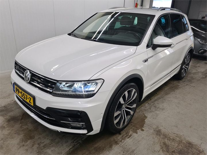 Photo 1 VIN: WVGZZZ5NZJW821482 - VOLKSWAGEN TIGUAN 