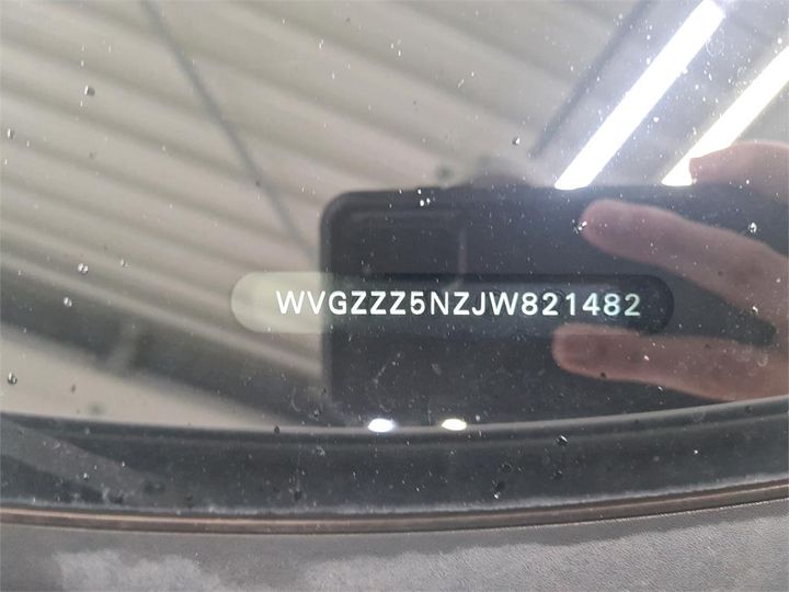 Photo 8 VIN: WVGZZZ5NZJW821482 - VOLKSWAGEN TIGUAN 