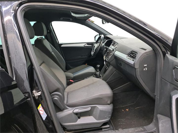 Photo 5 VIN: WVGZZZ5NZJW823314 - VOLKSWAGEN TIGUAN 