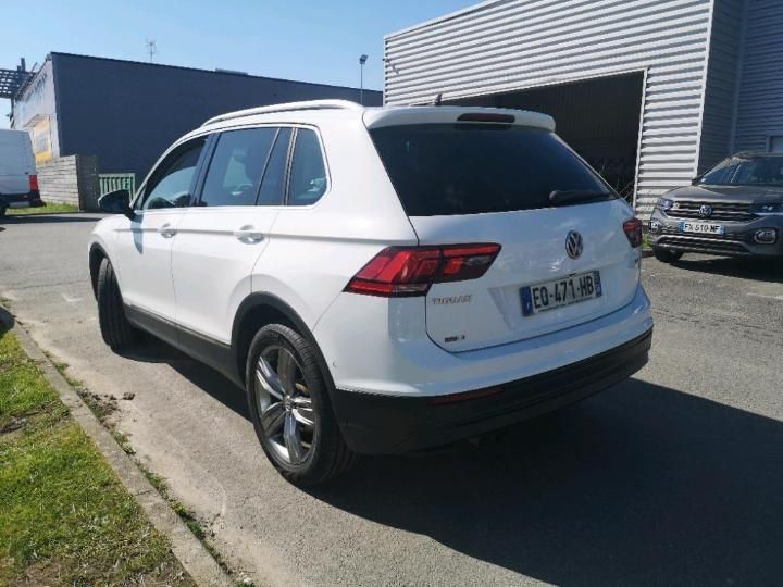 Photo 32 VIN: WVGZZZ5NZJW825709 - VOLKSWAGEN TIGUAN 