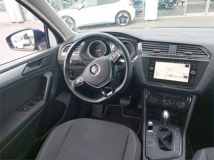 Photo 10 VIN: WVGZZZ5NZJW827010 - VOLKSWAGEN TIGUAN 