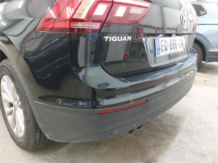 Photo 24 VIN: WVGZZZ5NZJW827255 - VOLKSWAGEN TIGUAN 