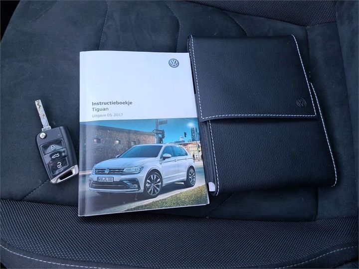 Photo 18 VIN: WVGZZZ5NZJW827284 - VOLKSWAGEN TIGUAN 