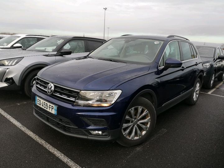 Photo 1 VIN: WVGZZZ5NZJW827490 - VOLKSWAGEN TIGUAN 