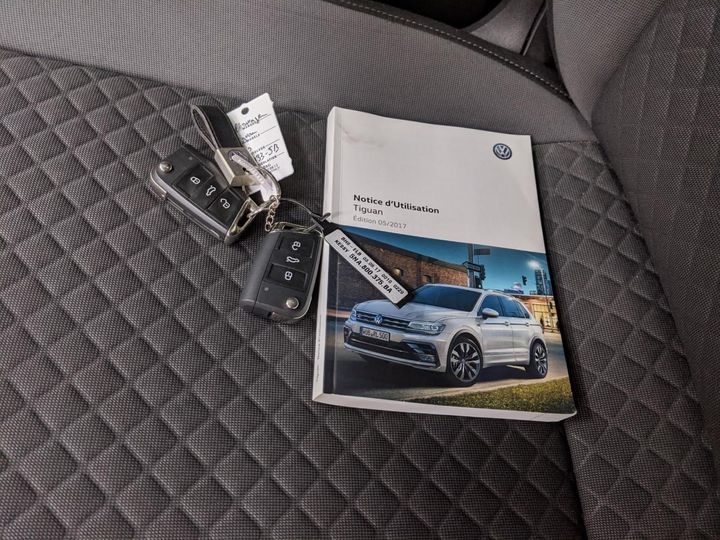 Photo 8 VIN: WVGZZZ5NZJW828008 - VOLKSWAGEN TIGUAN 