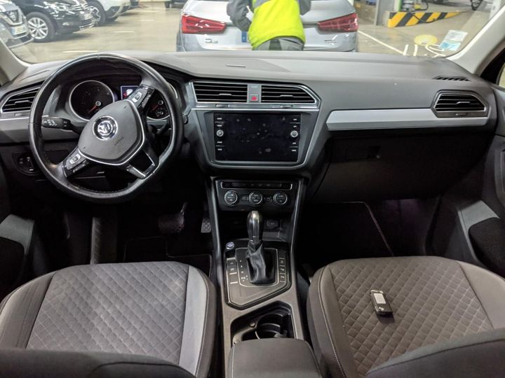 Photo 5 VIN: WVGZZZ5NZJW828322 - VOLKSWAGEN TIGUAN 