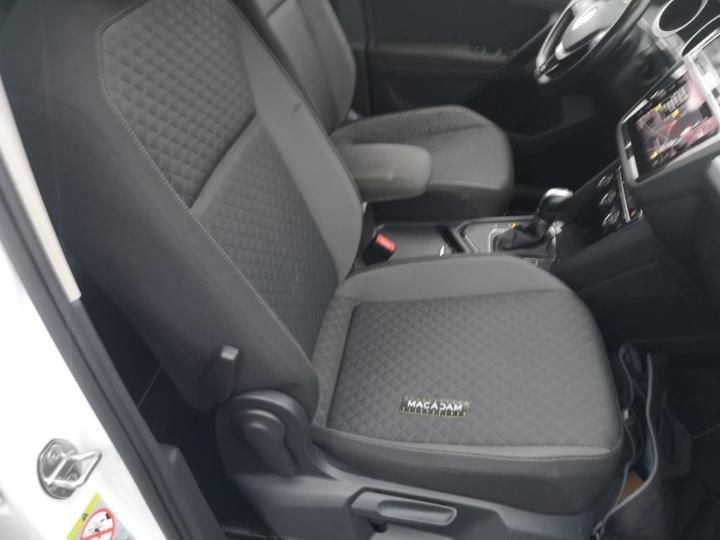 Photo 10 VIN: WVGZZZ5NZJW828340 - VOLKSWAGEN TIGUAN 