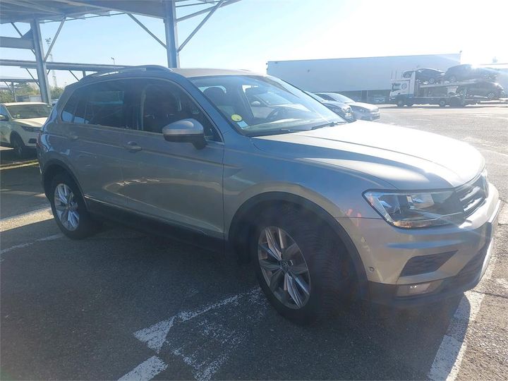 Photo 2 VIN: WVGZZZ5NZJW828400 - VOLKSWAGEN TIGUAN 