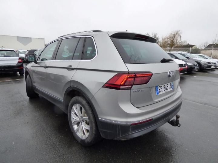 Photo 12 VIN: WVGZZZ5NZJW829678 - VOLKSWAGEN TIGUAN 