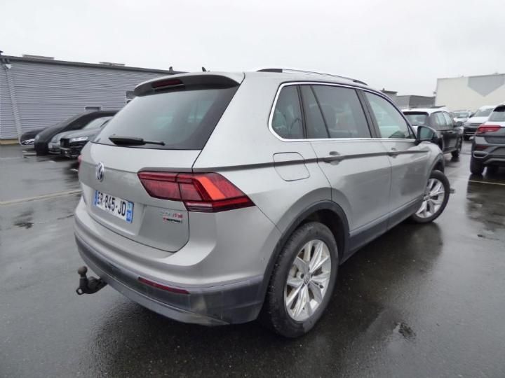 Photo 8 VIN: WVGZZZ5NZJW829678 - VOLKSWAGEN TIGUAN 