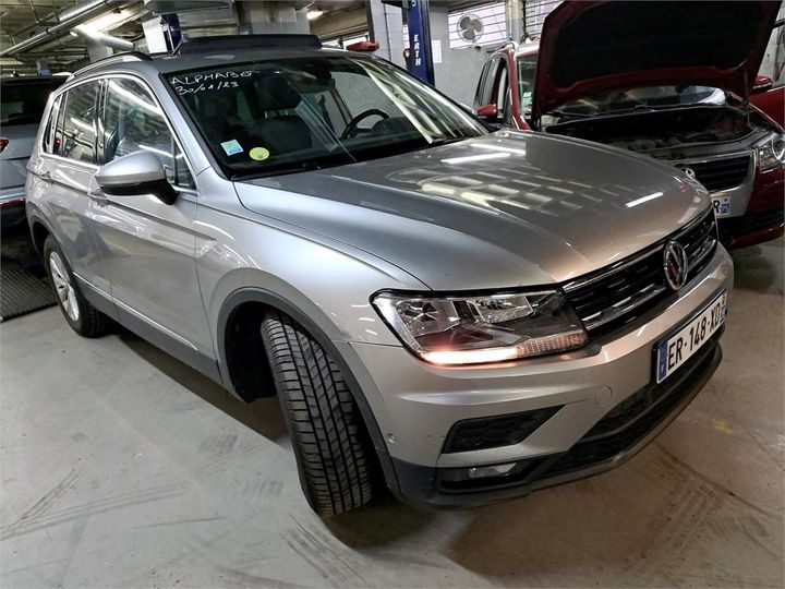 Photo 2 VIN: WVGZZZ5NZJW831061 - VOLKSWAGEN TIGUAN 