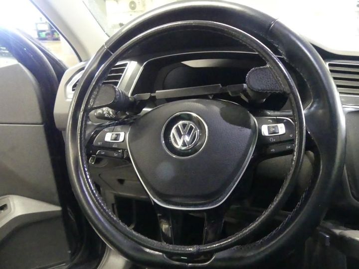 Photo 16 VIN: WVGZZZ5NZJW832280 - VOLKSWAGEN TIGUAN 