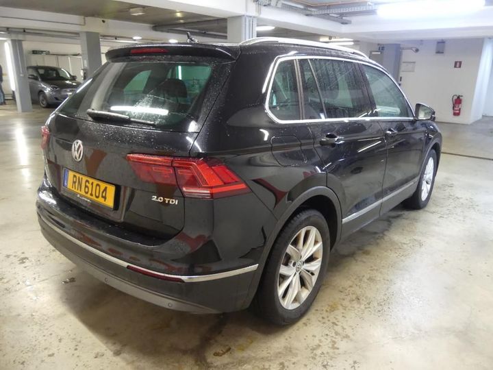 Photo 2 VIN: WVGZZZ5NZJW832280 - VOLKSWAGEN TIGUAN 