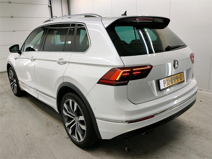 Photo 3 VIN: WVGZZZ5NZJW834644 - VOLKSWAGEN TIGUAN 