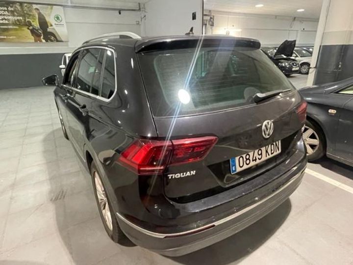 Photo 9 VIN: WVGZZZ5NZJW837591 - VOLKSWAGEN TIGUAN 