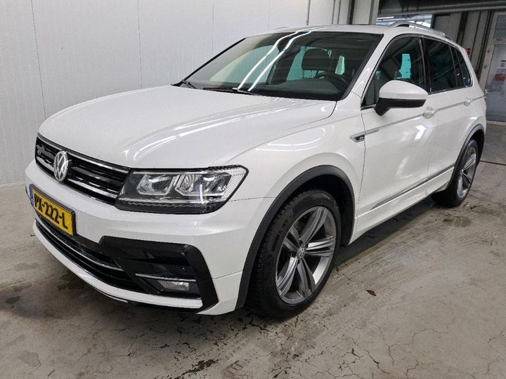 Photo 1 VIN: WVGZZZ5NZJW839396 - VOLKSWAGEN TIGUAN 