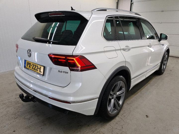 Photo 4 VIN: WVGZZZ5NZJW839396 - VOLKSWAGEN TIGUAN 