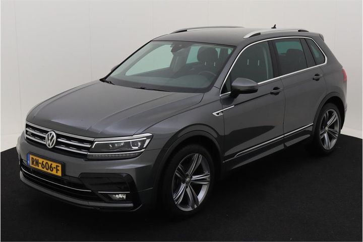 Photo 1 VIN: WVGZZZ5NZJW842649 - VOLKSWAGEN TIGUAN 