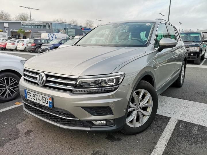 Photo 1 VIN: WVGZZZ5NZJW843920 - VOLKSWAGEN TIGUAN 