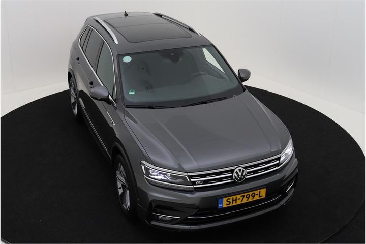 Photo 2 VIN: WVGZZZ5NZJW844906 - VOLKSWAGEN TIGUAN 