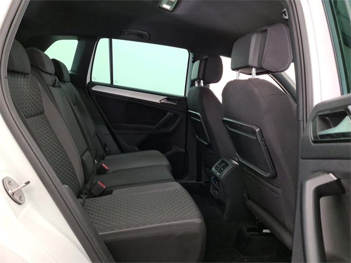 Photo 12 VIN: WVGZZZ5NZJW847152 - VOLKSWAGEN TIGUAN 