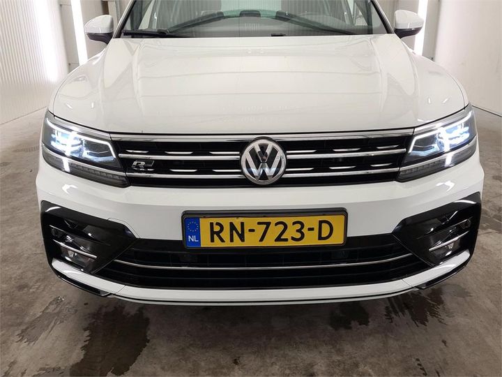 Photo 5 VIN: WVGZZZ5NZJW847152 - VOLKSWAGEN TIGUAN 