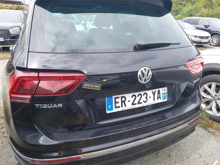 Photo 17 VIN: WVGZZZ5NZJW848256 - VOLKSWAGEN TIGUAN 