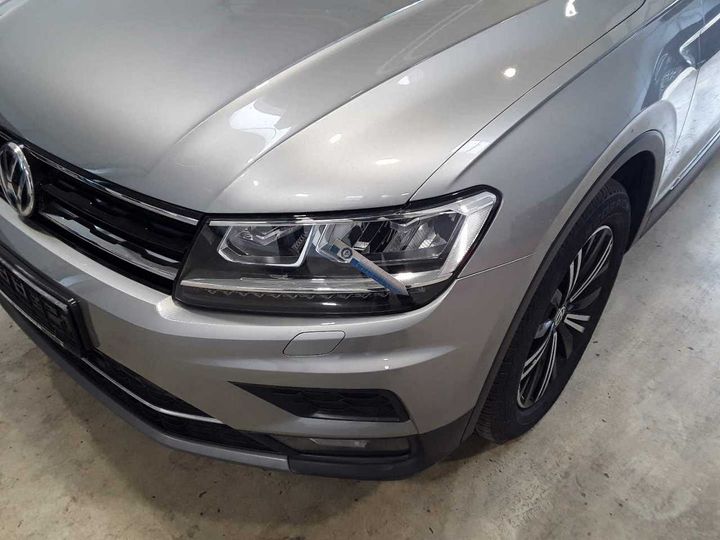 Photo 28 VIN: WVGZZZ5NZJW851461 - VOLKSWAGEN TIGUAN 2.0 TDI SCR 