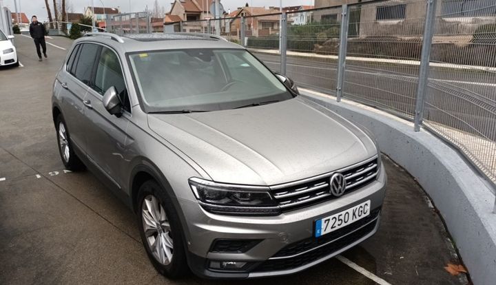 Photo 18 VIN: WVGZZZ5NZJW854309 - VOLKSWAGEN TIGUAN 