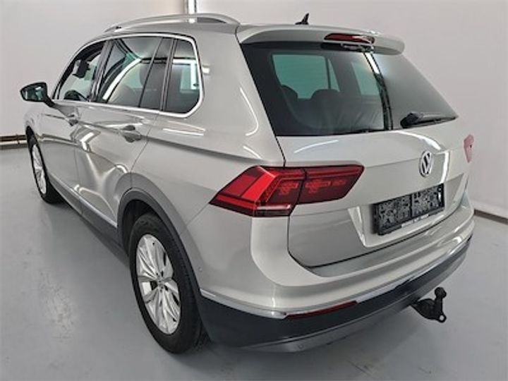 Photo 3 VIN: WVGZZZ5NZJW855323 - VOLKSWAGEN TIGUAN 