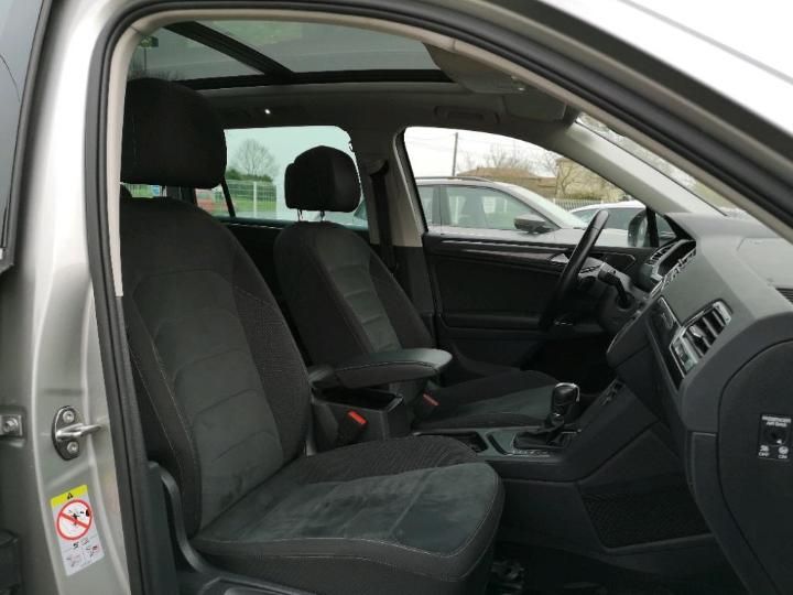 Photo 12 VIN: WVGZZZ5NZJW859275 - VOLKSWAGEN TIGUAN 