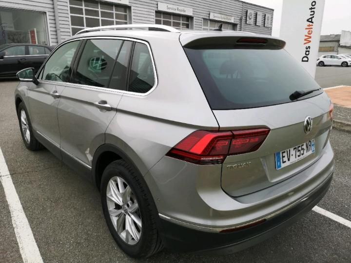 Photo 8 VIN: WVGZZZ5NZJW859275 - VOLKSWAGEN TIGUAN 