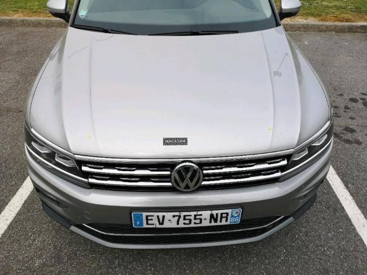 Photo 18 VIN: WVGZZZ5NZJW859275 - VOLKSWAGEN TIGUAN 