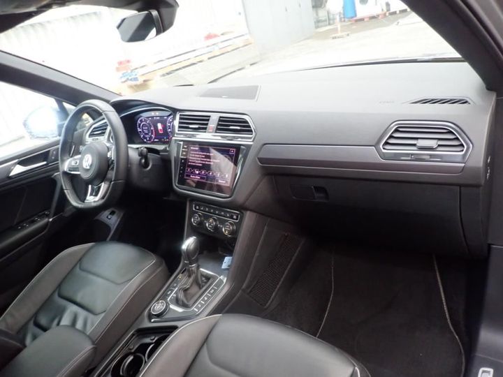 Photo 5 VIN: WVGZZZ5NZJW859550 - VOLKSWAGEN TIGUAN 