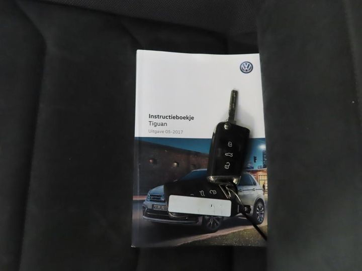 Photo 12 VIN: WVGZZZ5NZJW862225 - VW TIGUAN 