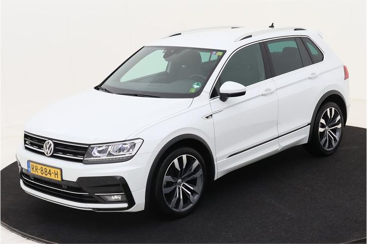 Photo 1 VIN: WVGZZZ5NZJW863123 - VOLKSWAGEN TIGUAN 