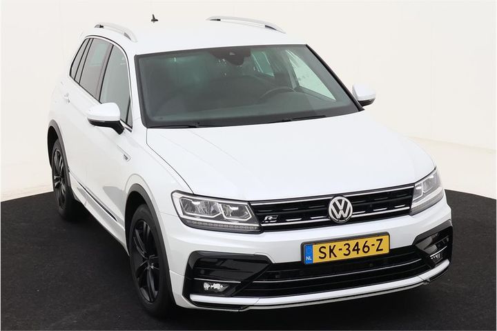 Photo 2 VIN: WVGZZZ5NZJW864247 - VOLKSWAGEN TIGUAN 