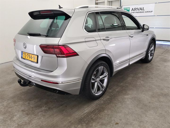 Photo 2 VIN: WVGZZZ5NZJW864629 - VOLKSWAGEN TIGUAN 