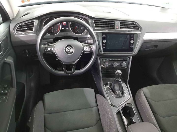 Photo 7 VIN: WVGZZZ5NZJW864657 - VOLKSWAGEN TIGUAN 