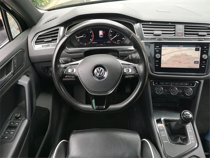 Photo 6 VIN: WVGZZZ5NZJW865465 - VOLKSWAGEN TIGUAN 